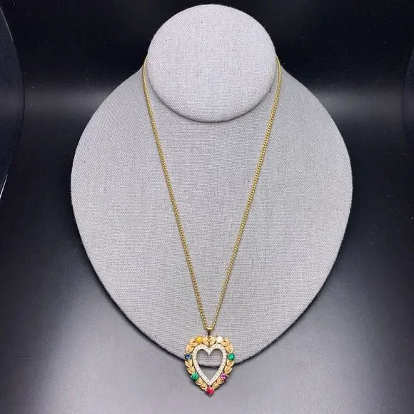 Crown Trifari Heart Pendant Necklace Gold Tone Multicolor Rhinestone Vintage - Picture 8 of 8